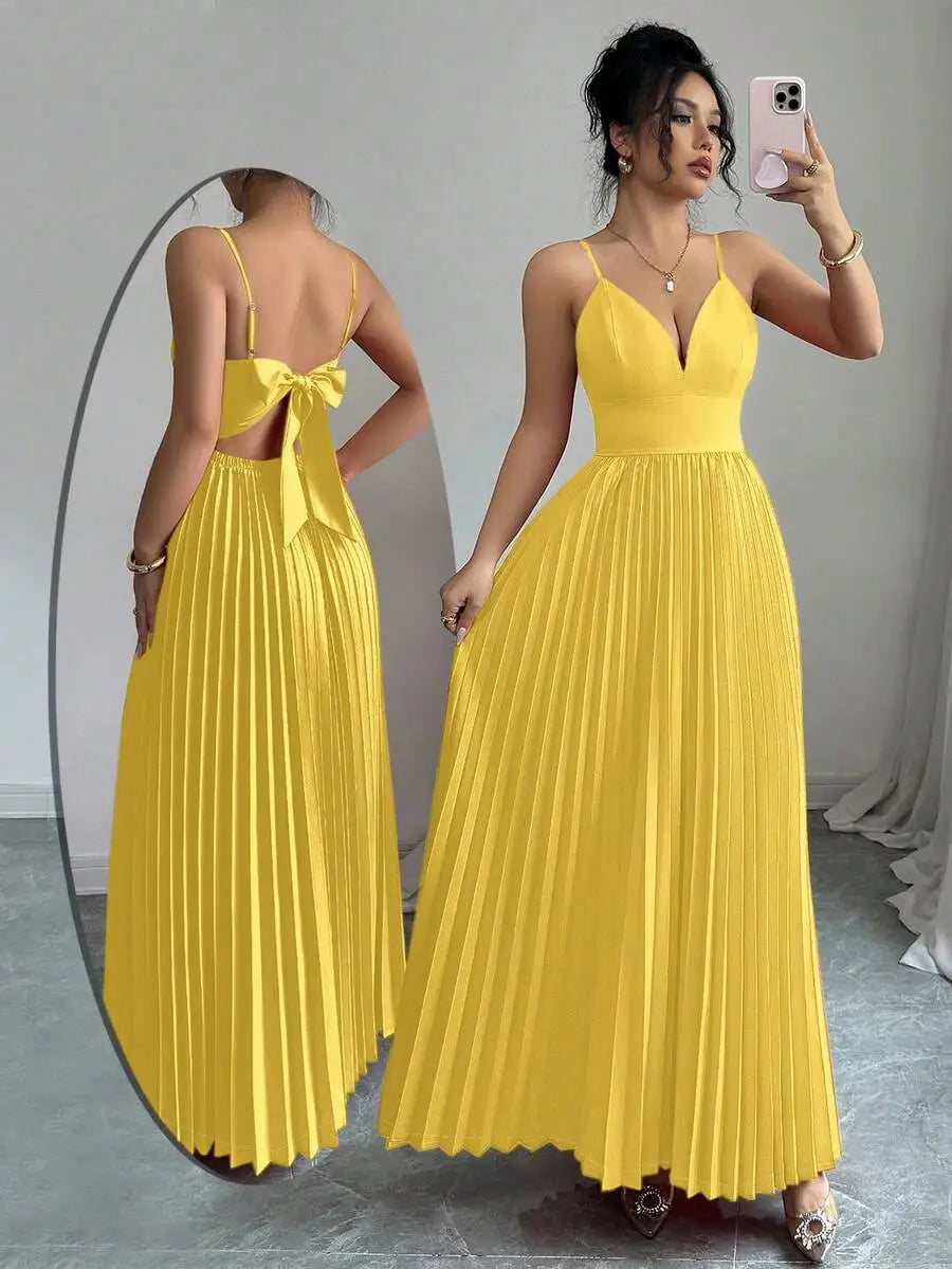 Elegant V-Neck Spaghetti Strap Pleated Prom Dress For Evening