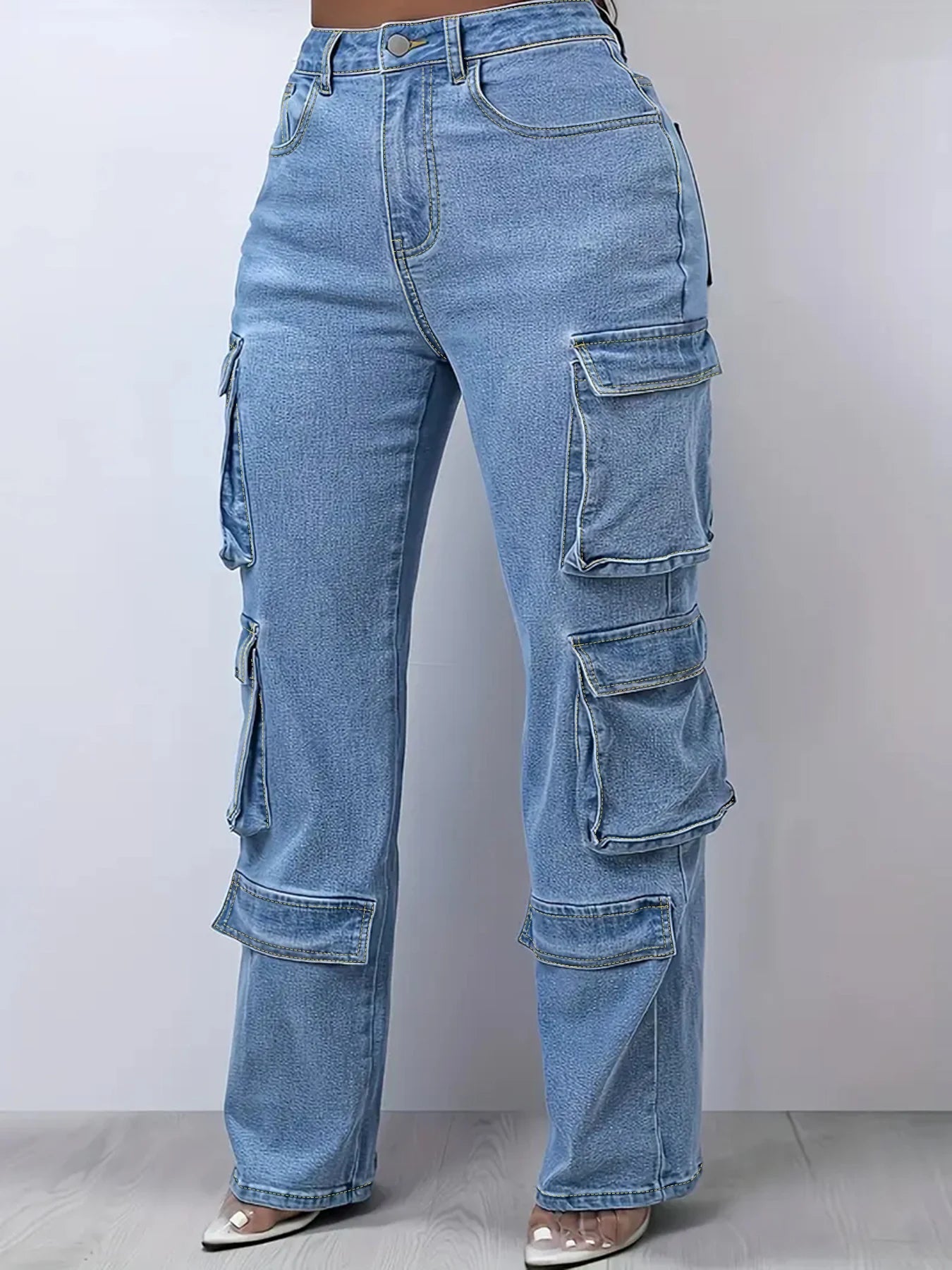 Plus Size Women's Mid Rise Light Wash Cargo Straight Jeans, Multi Flap Pockets, Casual Loose Fit Streetwear Denim Trousers