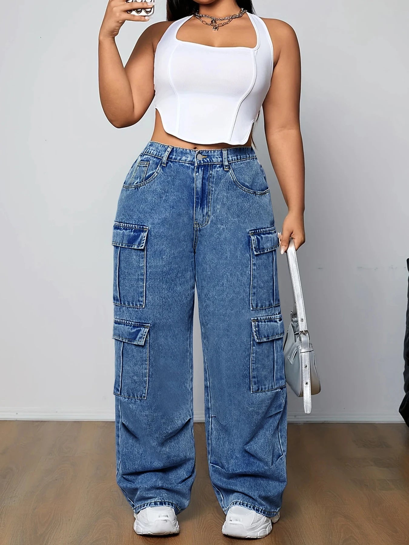 Women's Mid Rise Light Wash Cargo Wide Leg Jeans with Elastic Waist
