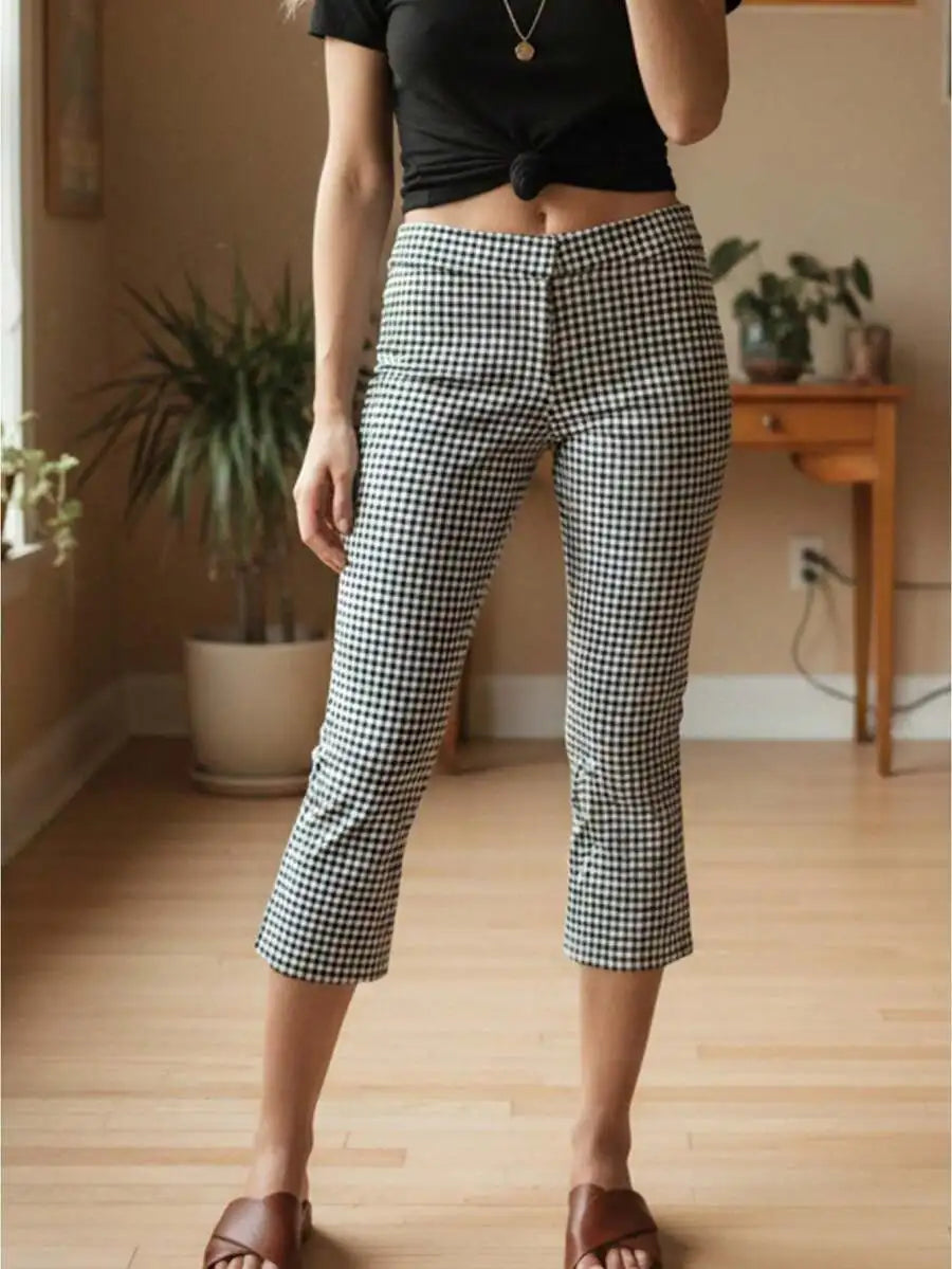 Women Low Rise Capri Pants Solid Slim Fit Cropped Trousers Cotton Blend Casual