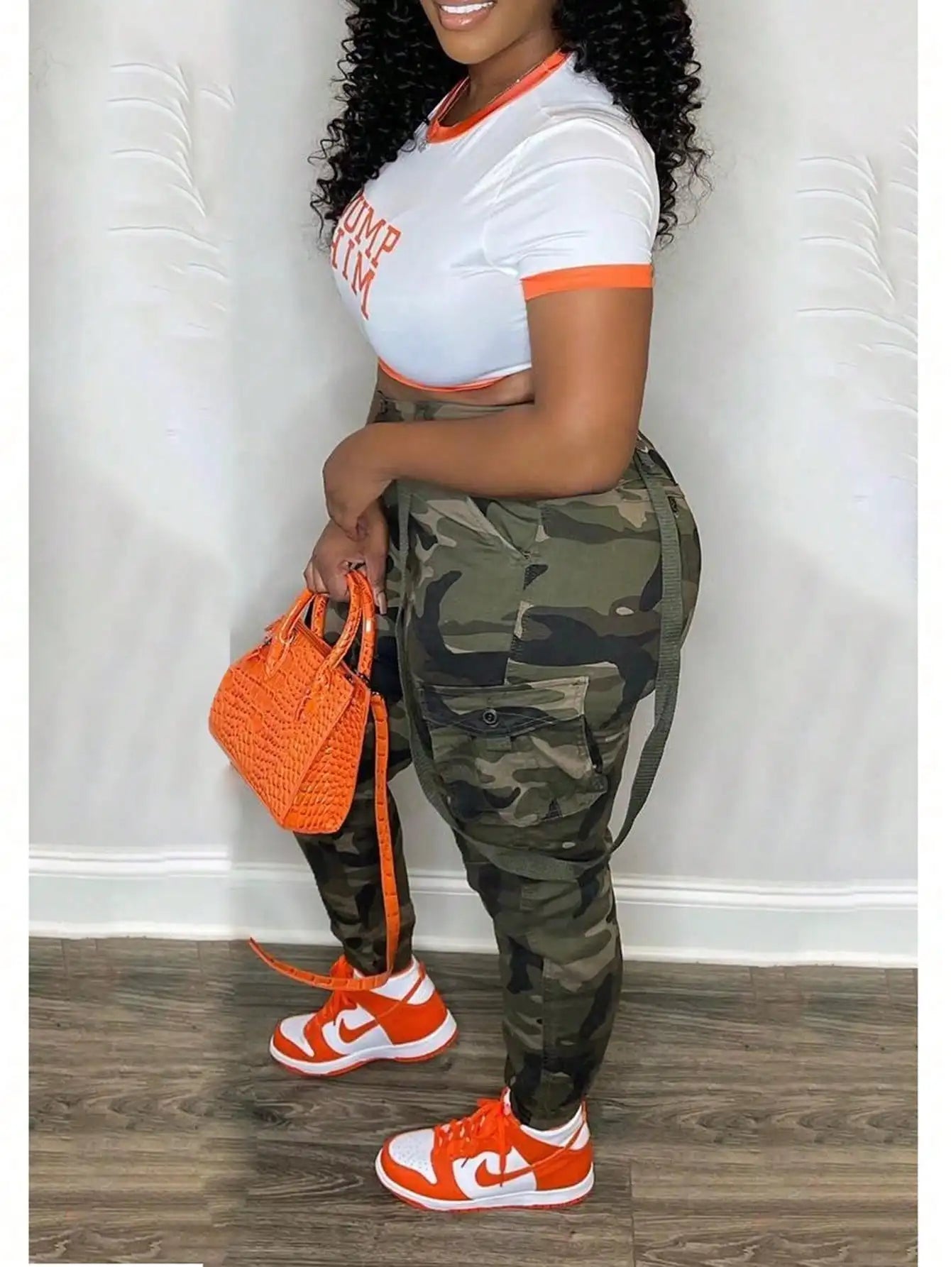 SDNGED Women's Camouflage Work Pants With Multiple Pockets