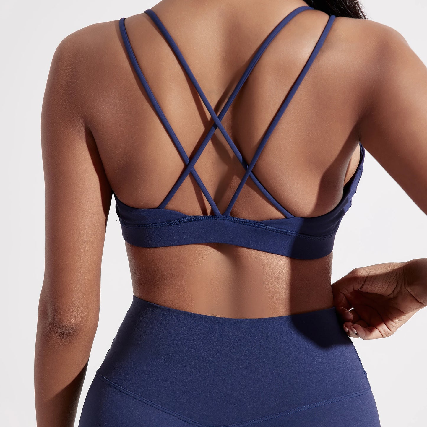 Women's Breathable Sports Bra With Chest Pad And Cross Detail