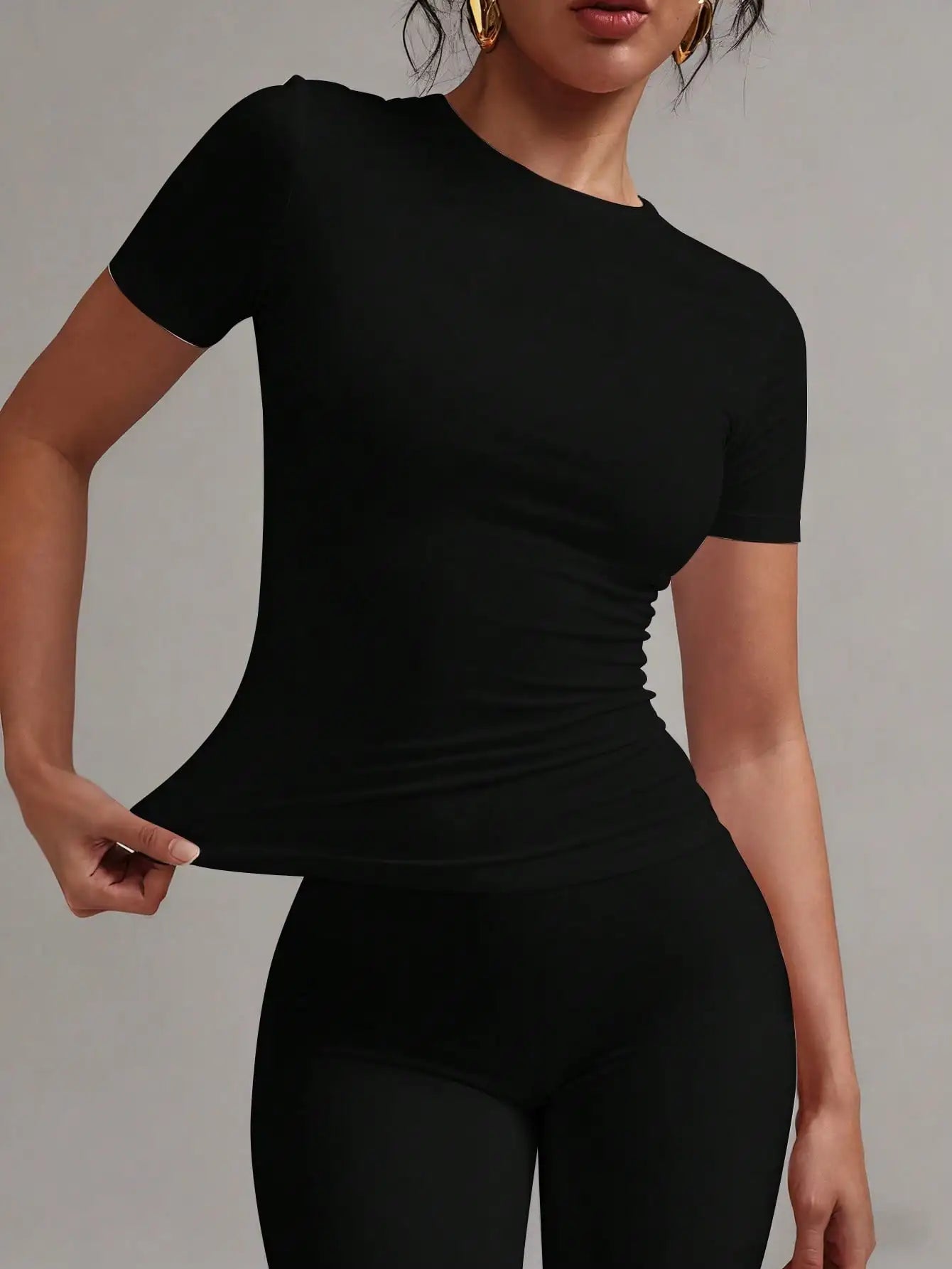 Womens Round Neck Short Sleeve Fitted T Shirt For Summer
