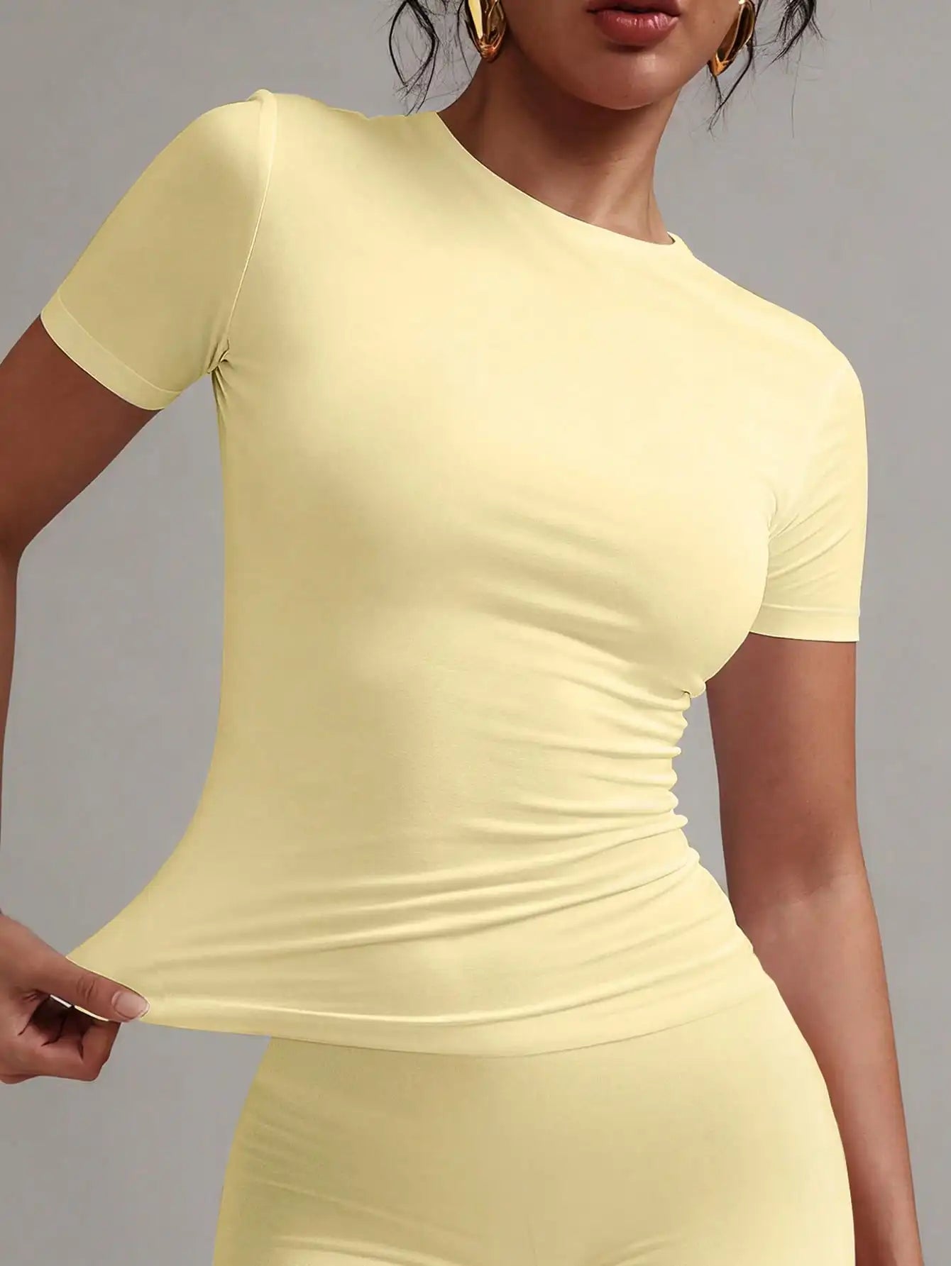 Womens Round Neck Short Sleeve Fitted T Shirt For Summer
