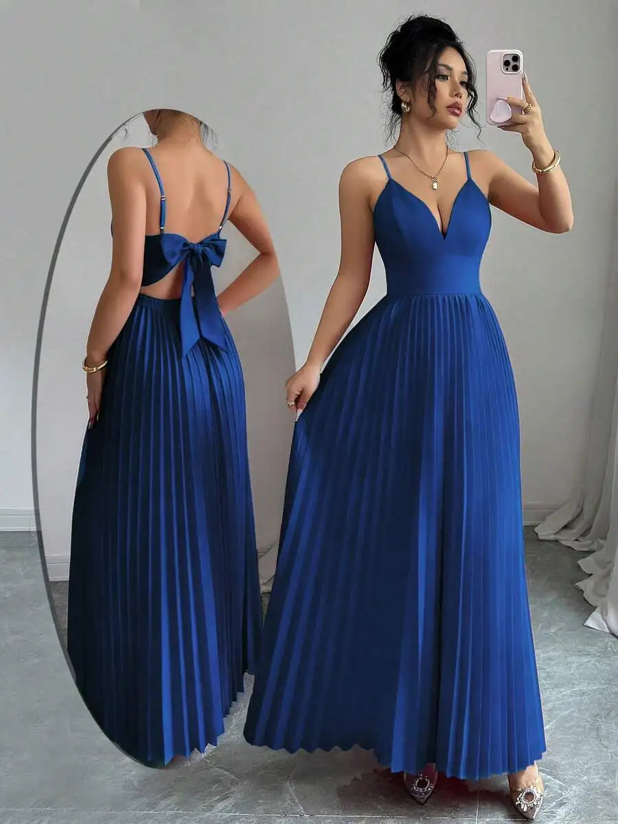 Elegant V-Neck Spaghetti Strap Pleated Prom Dress For Evening