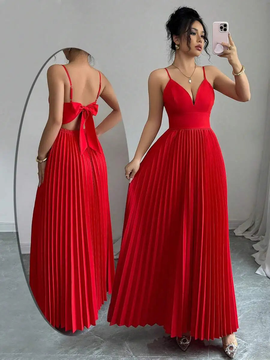 Elegant V-Neck Spaghetti Strap Pleated Prom Dress For Evening