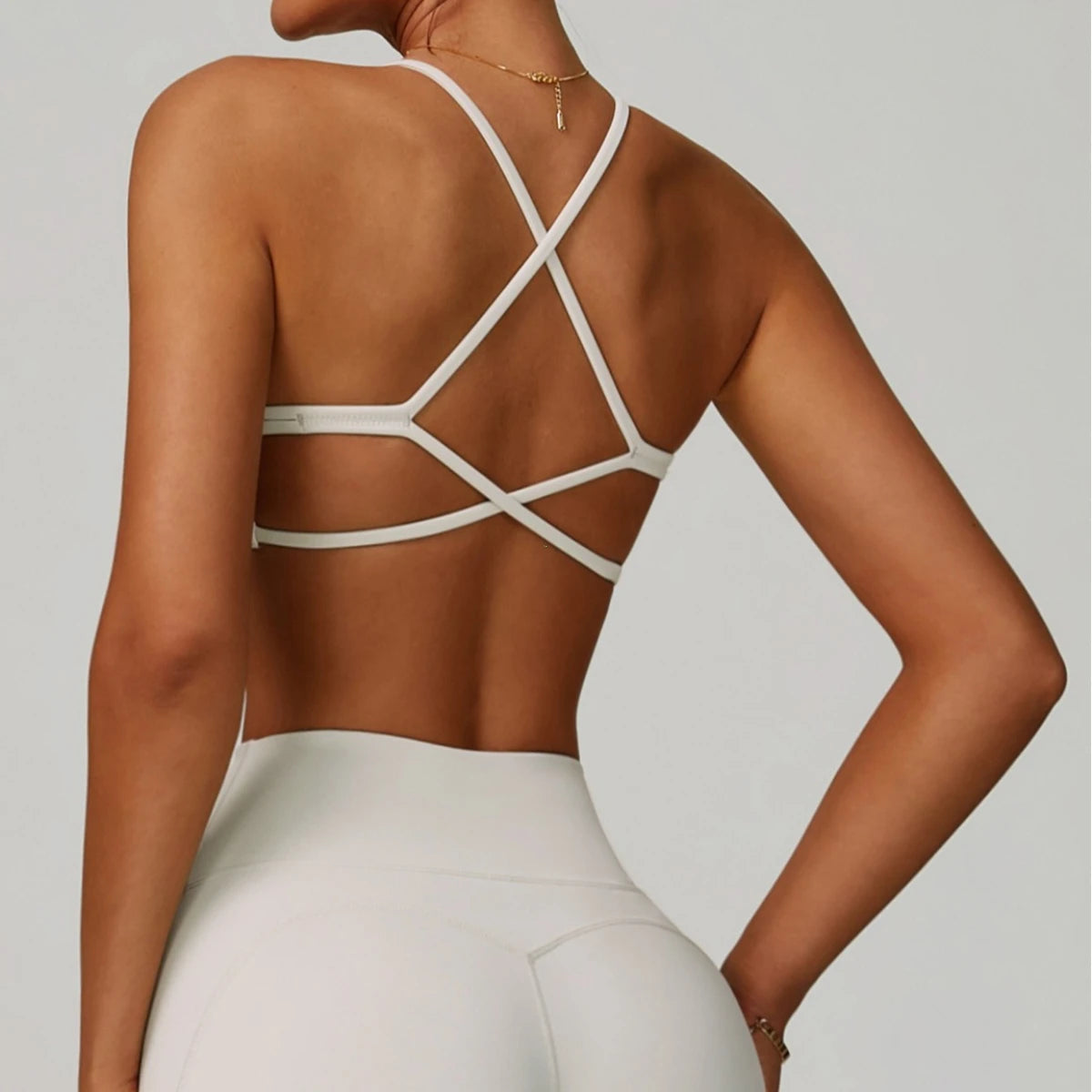 Cross Shoulder Straps Sports Bra Anti-Sweat Fitness Top Women Yoga Bra Shockproof Crop Top Push Up Sport Bra Gym Bra Workout Top
