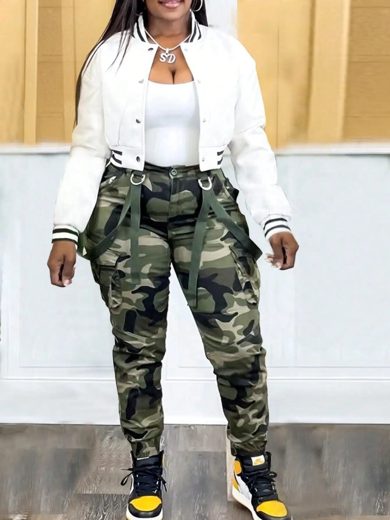 SDNGED Women's Camouflage Work Pants With Multiple Pockets